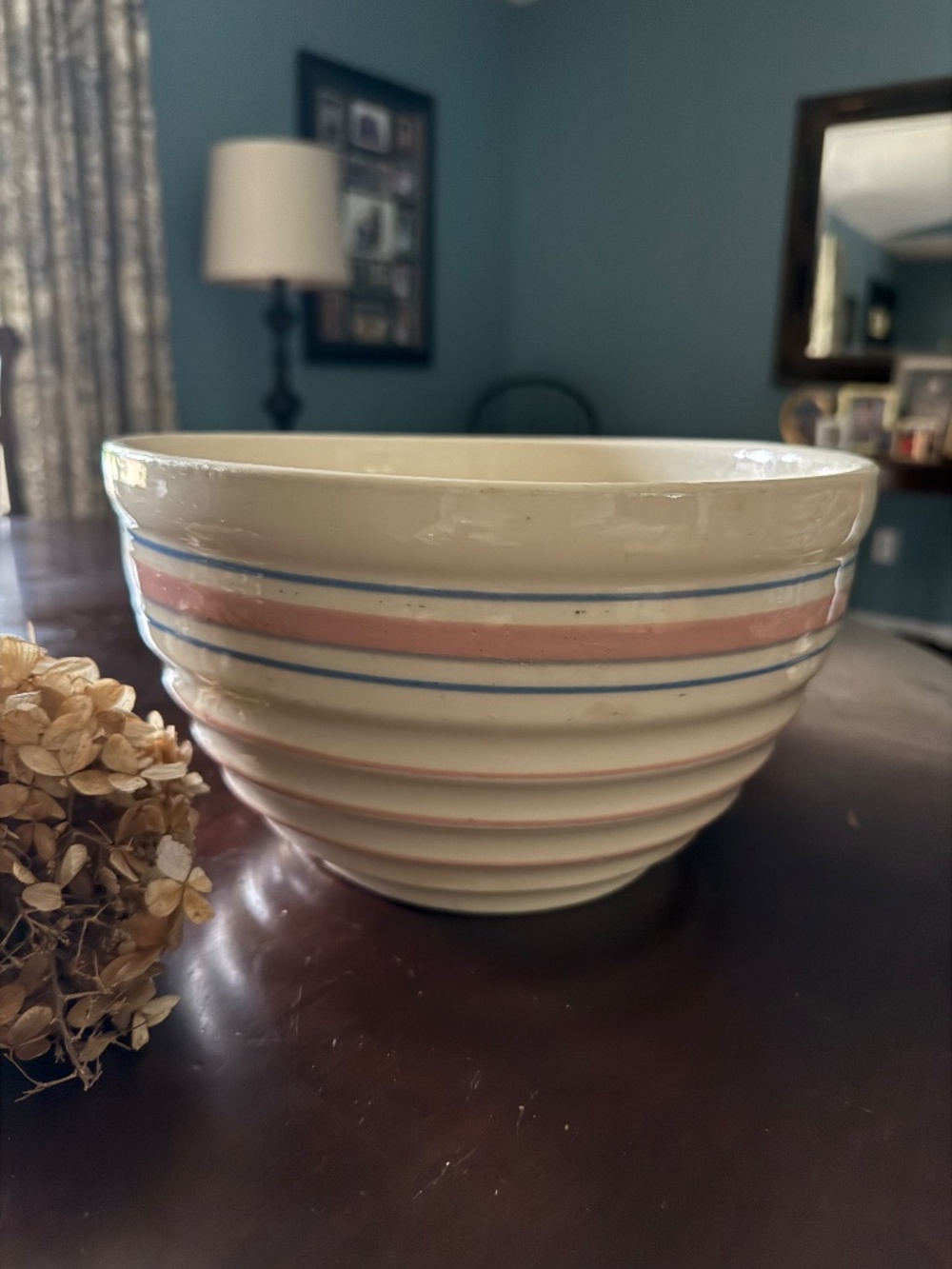 Vintage McCoy USA 10" Beehive Large Stoneware Mixing Bowl Nesting Bowl
